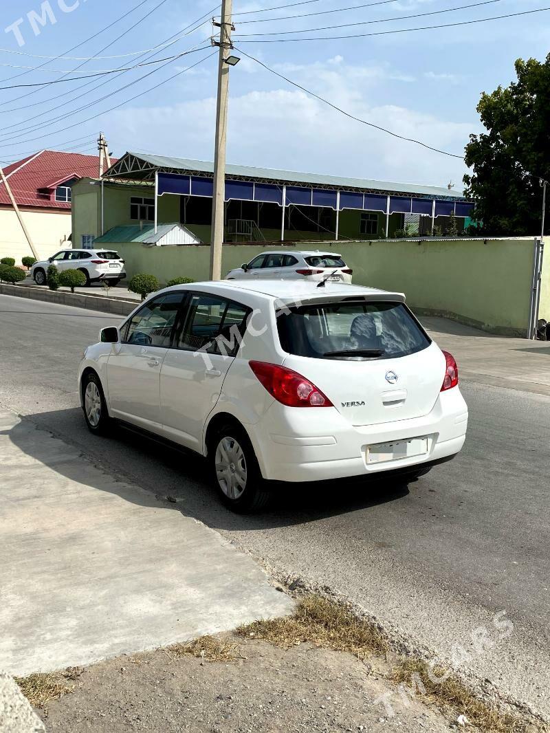 Nissan Versa 2010 - 110 000 TMT - Büzmeýin - img 3