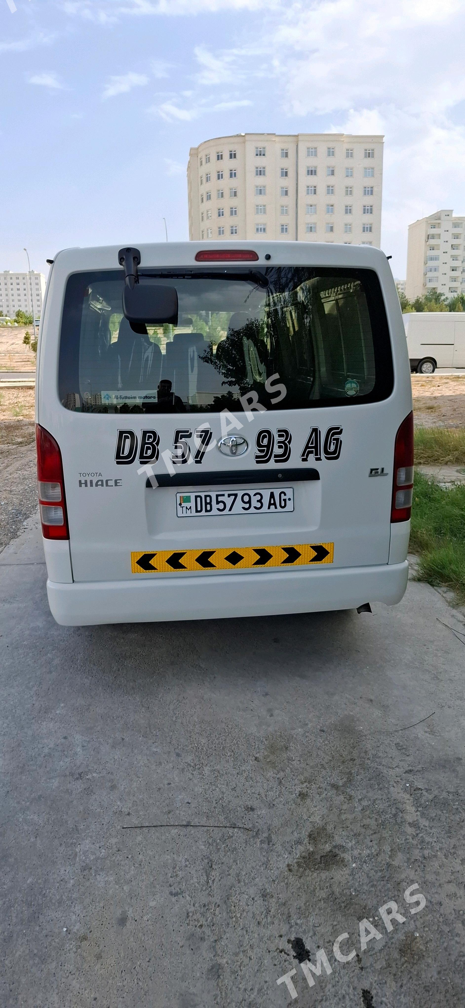 Toyota Hiace 2017 - 360 000 TMT - Aşgabat - img 3