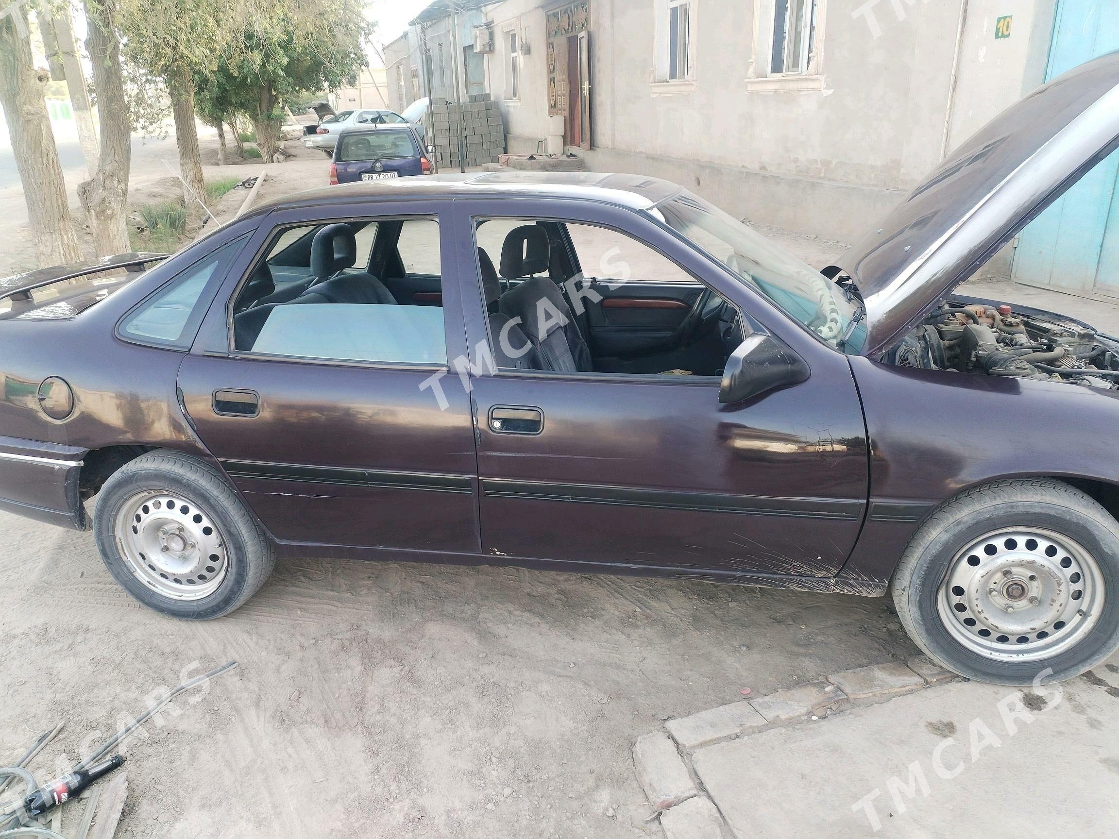 Opel Vectra 1994 - 18 000 TMT - Гурбансолтан Едже - img 5