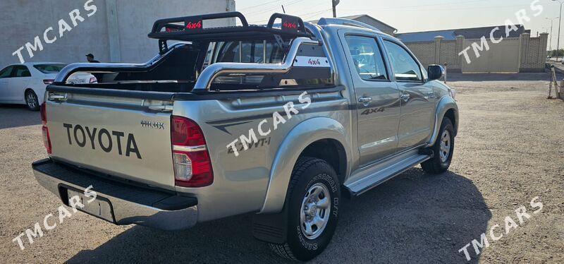 Toyota Hilux 2013 - 290 000 TMT - Туркменабат - img 3