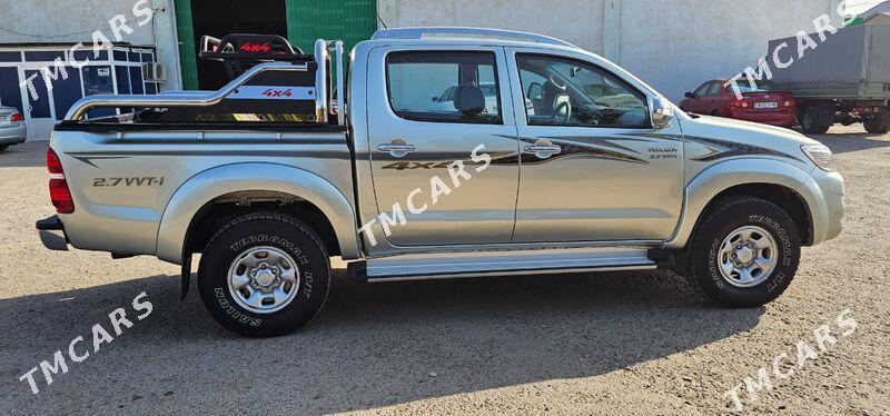 Toyota Hilux 2013 - 290 000 TMT - Туркменабат - img 6