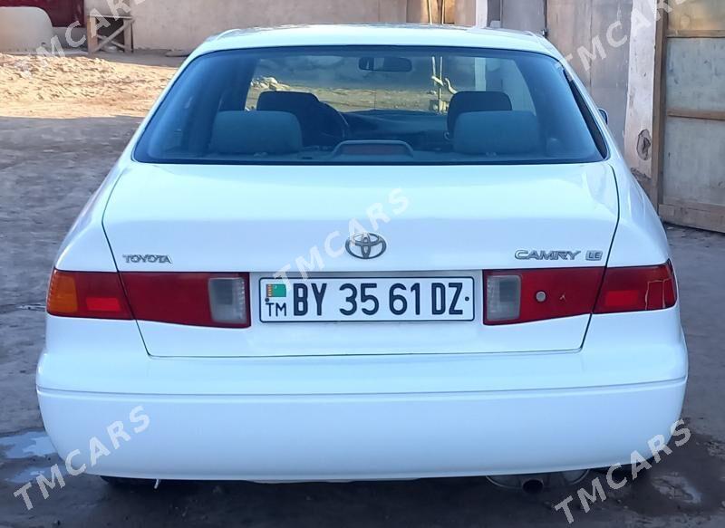 Toyota Camry 2000 - 120 000 TMT - Кёнеургенч - img 2