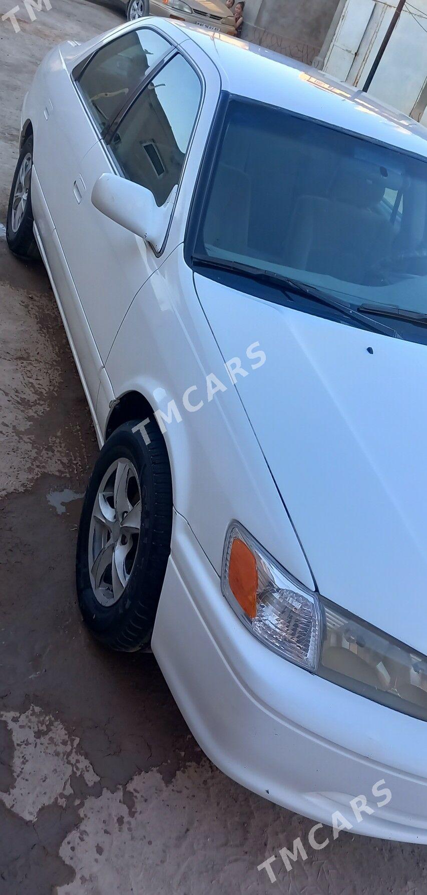 Toyota Camry 2000 - 120 000 TMT - Köneürgenç - img 4