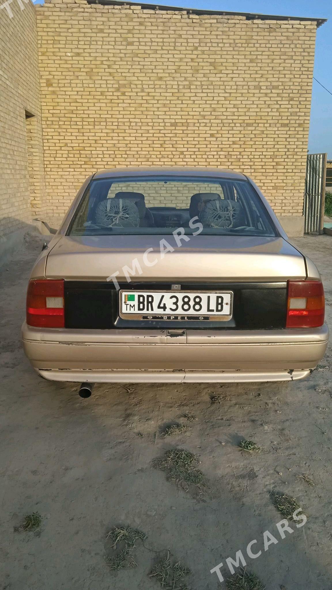 Opel Vectra 1990 - 22 000 TMT - Farap - img 2