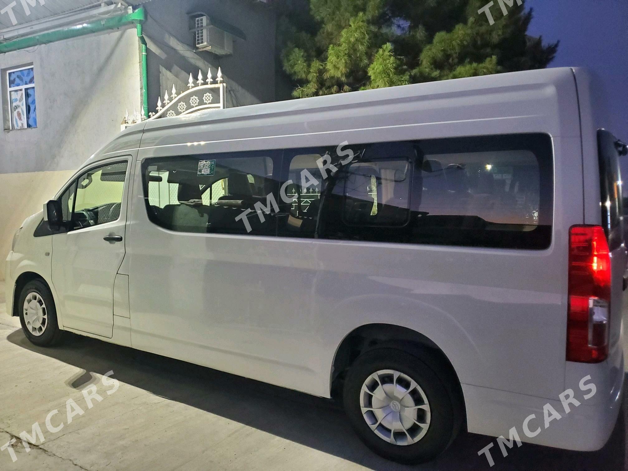 Toyota Hiace 2019 - 580 000 TMT - Ашхабад - img 2