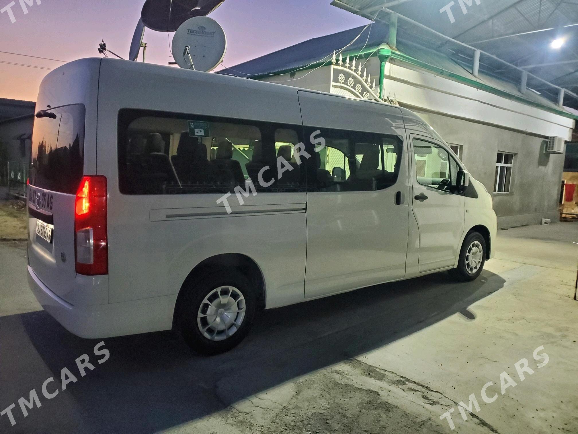 Toyota Hiace 2019 - 580 000 TMT - Ашхабад - img 9