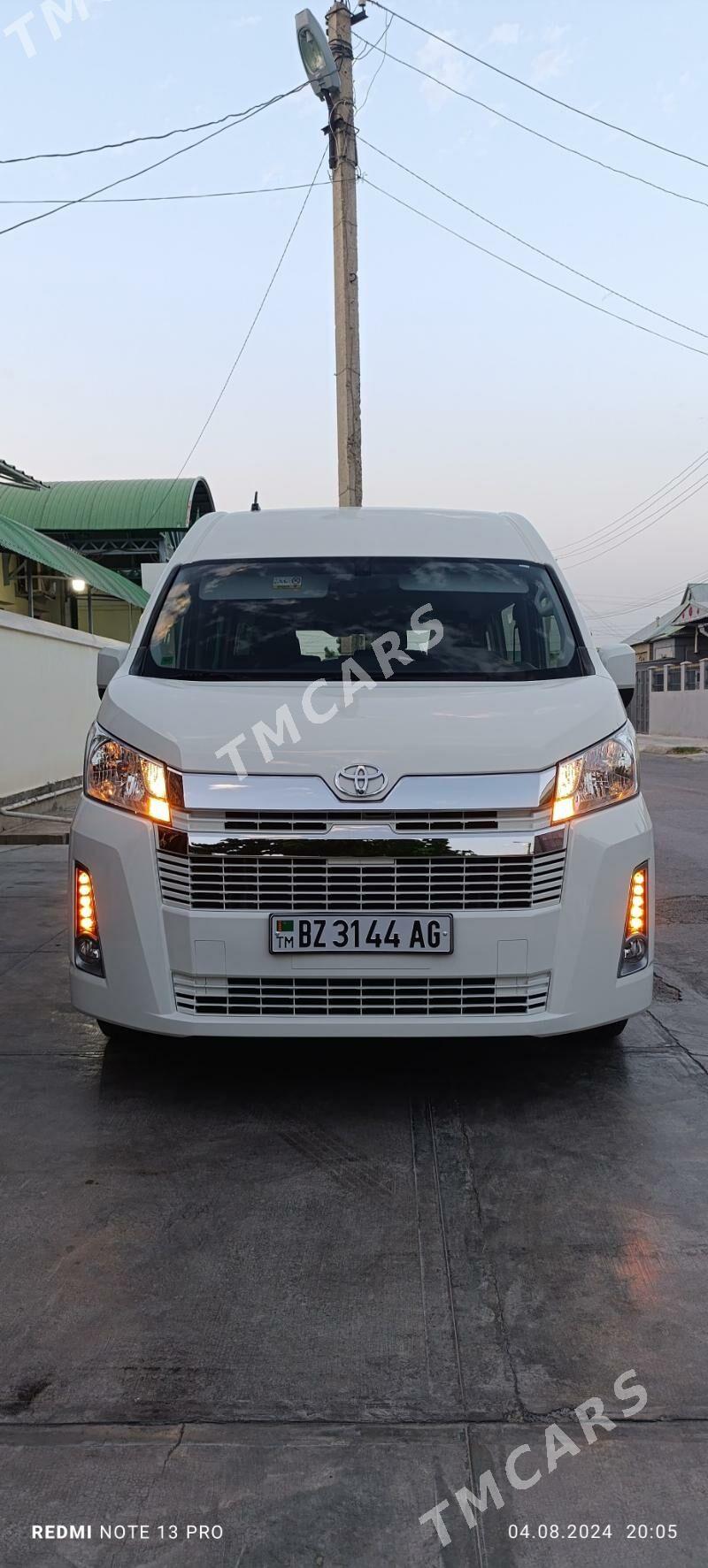 Toyota Hiace 2019 - 600 000 TMT - Büzmeýin - img 3