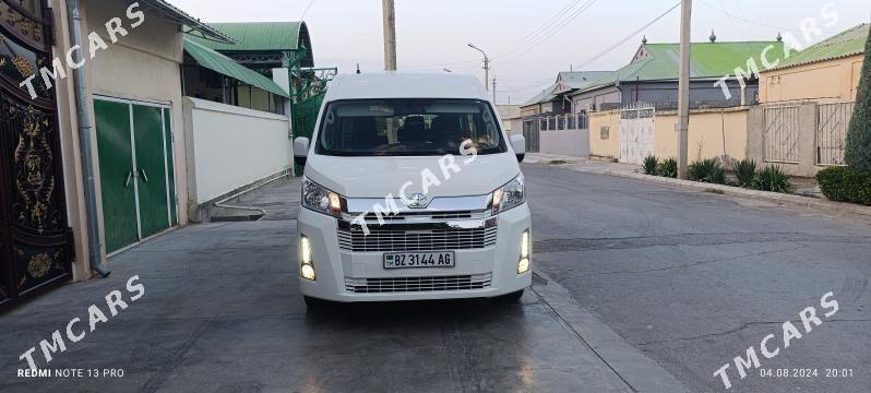 Toyota Hiace 2019 - 600 000 TMT - Büzmeýin - img 2