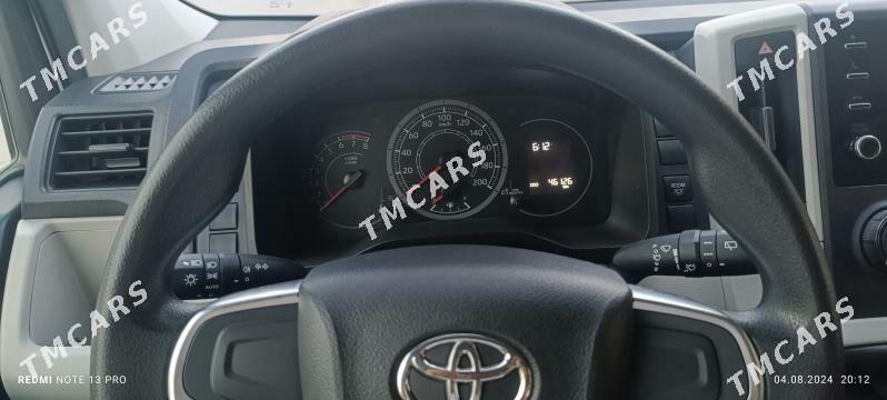 Toyota Hiace 2019 - 600 000 TMT - Büzmeýin - img 8