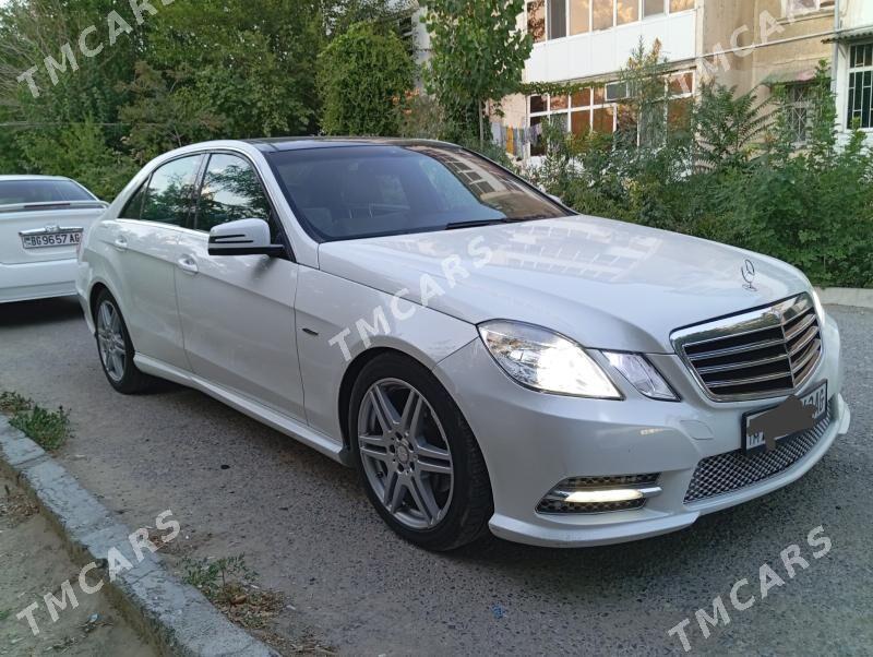 Mercedes-Benz W212 2010 - 300 010 TMT - 11 мкр - img 2