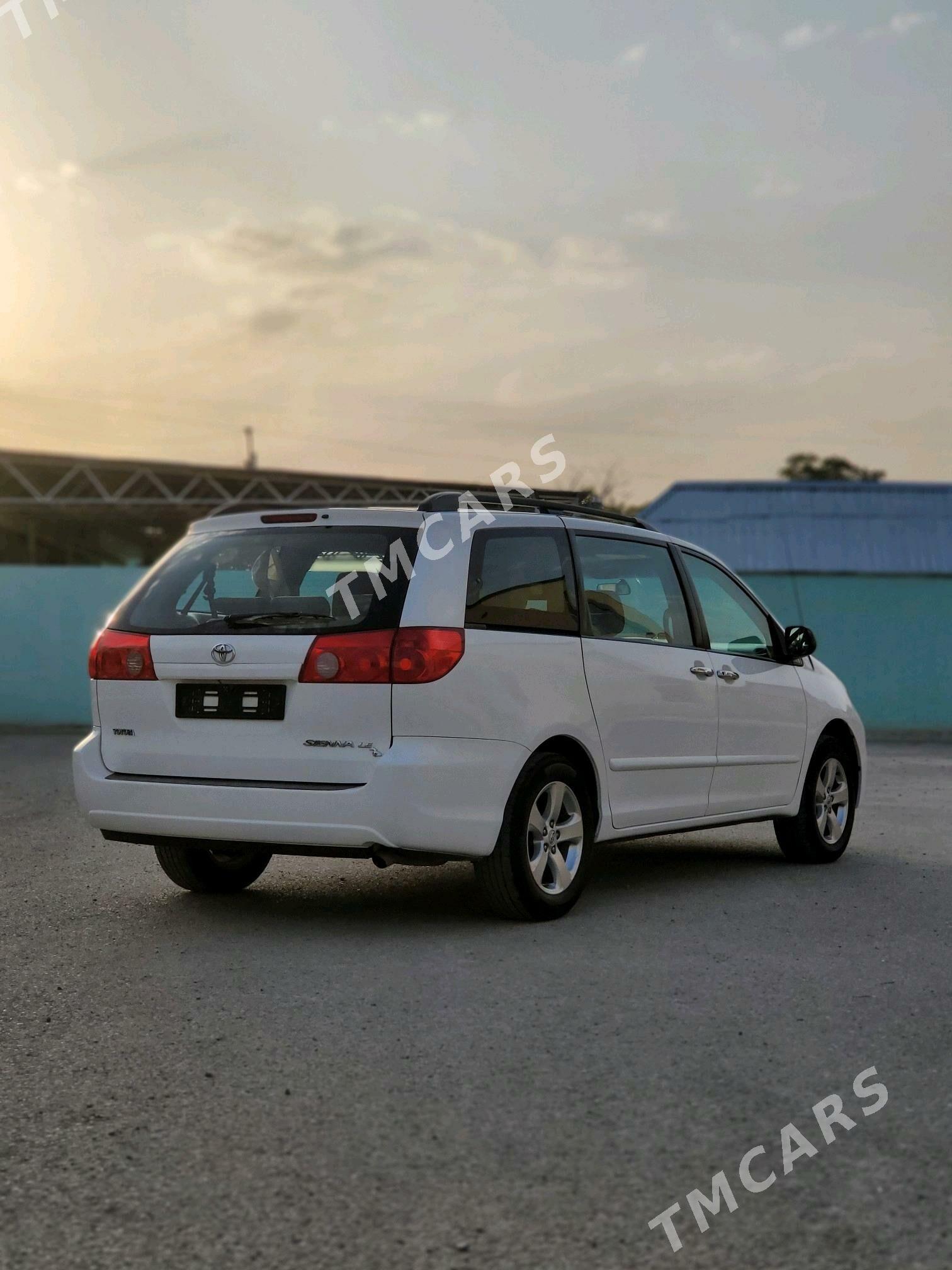 Toyota Sienna 2009 - 180 000 TMT - Бахарден - img 5