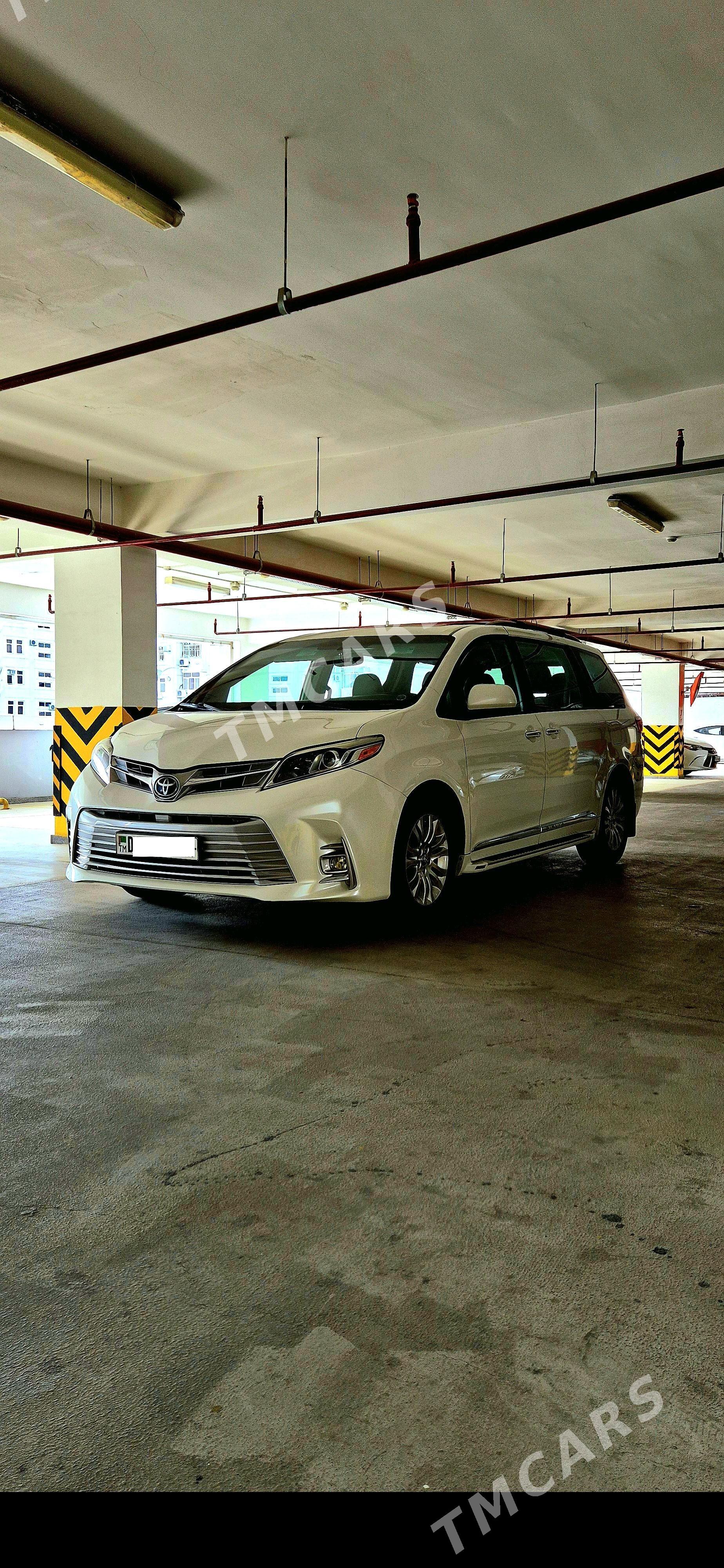 Toyota Sienna 2017 - 370 000 TMT - Aşgabat - img 3