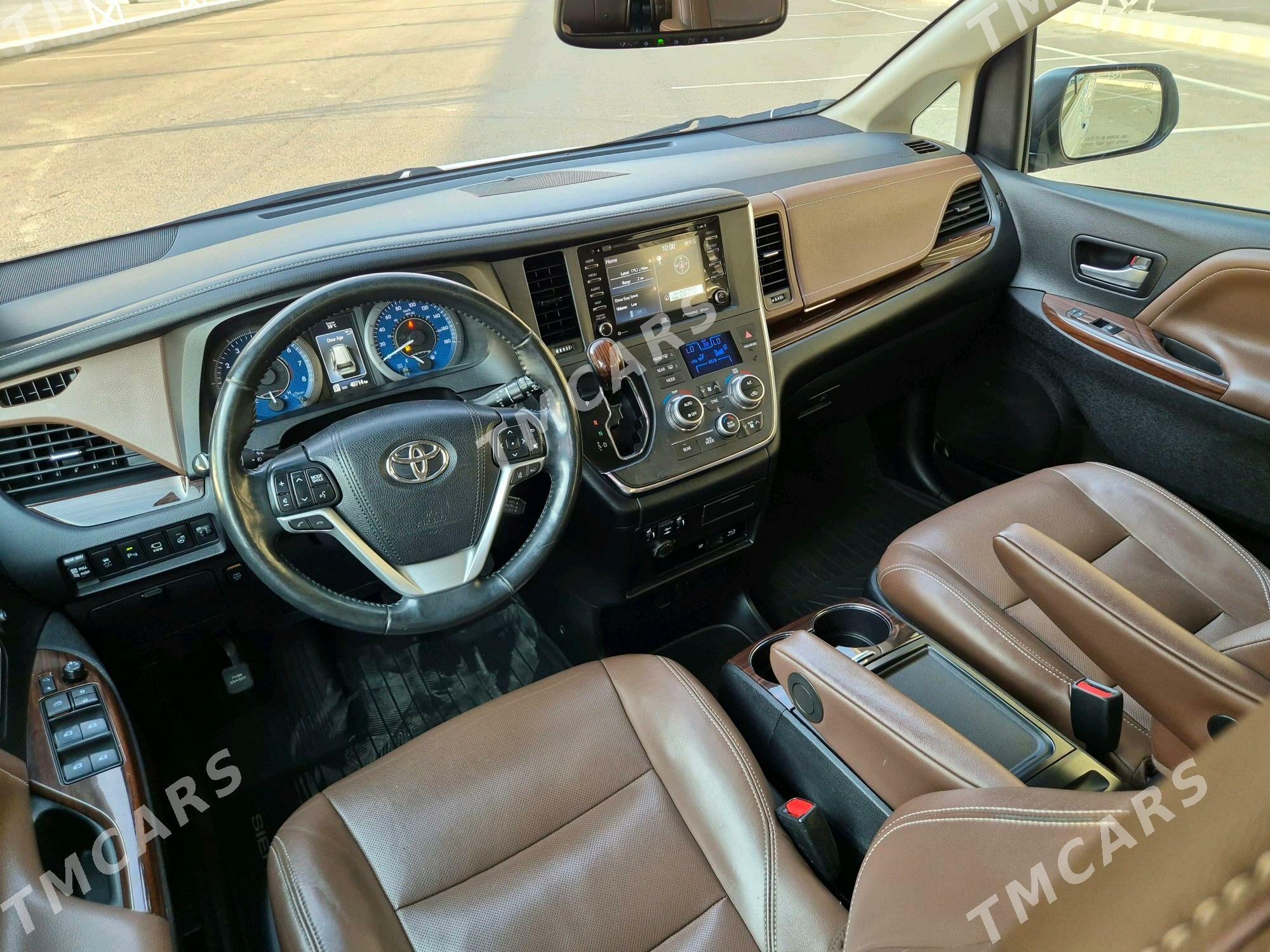 Toyota Sienna 2018 - 625 000 TMT - Aşgabat - img 10