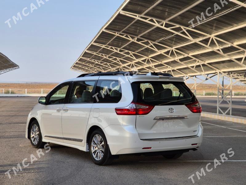 Toyota Sienna 2018 - 615 000 TMT - Aşgabat - img 3