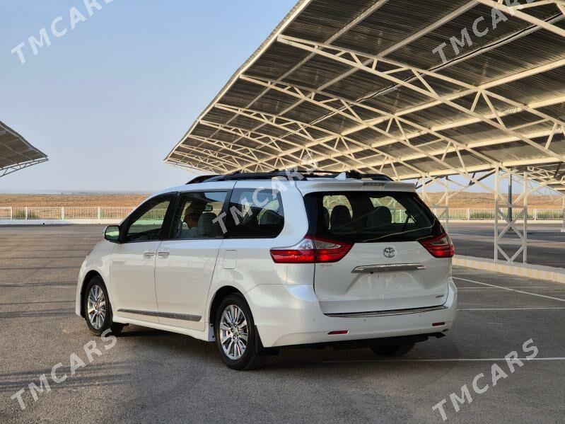 Toyota Sienna 2018 - 615 000 TMT - Aşgabat - img 4