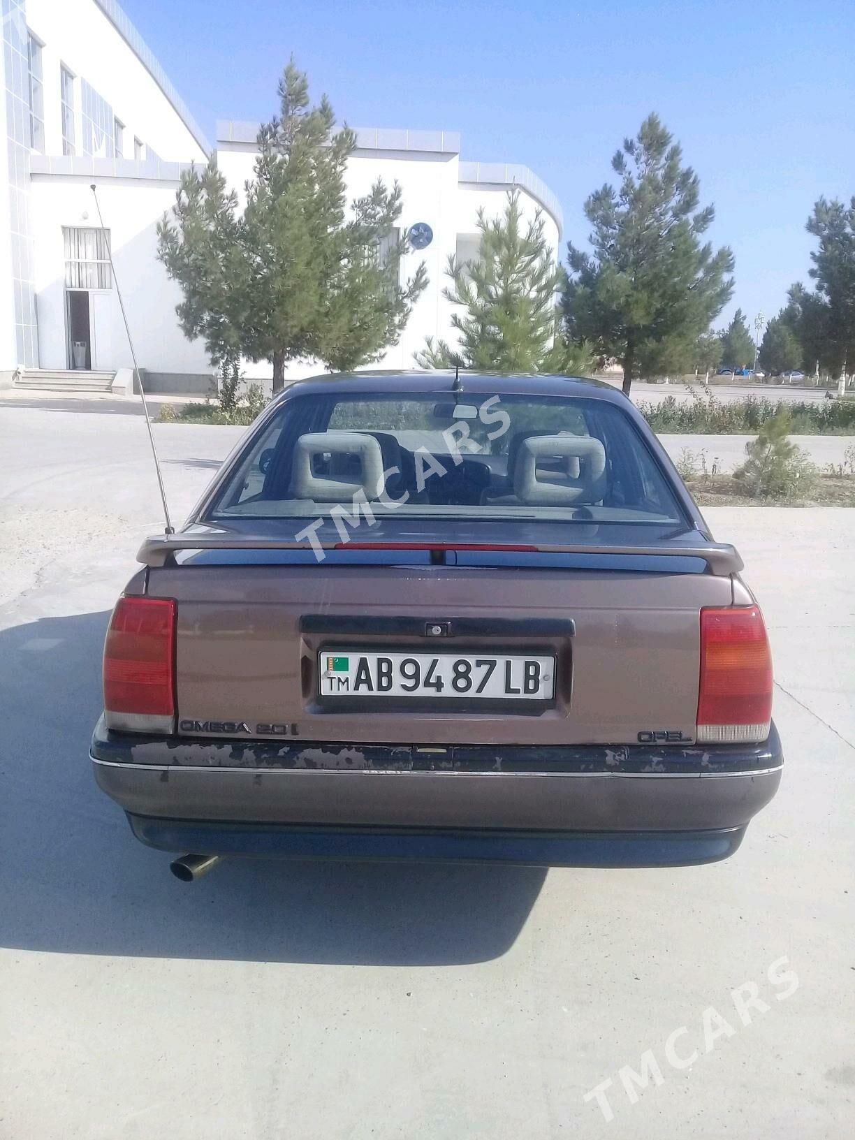 Opel Omega 1990 - 22 000 TMT - Саят - img 3