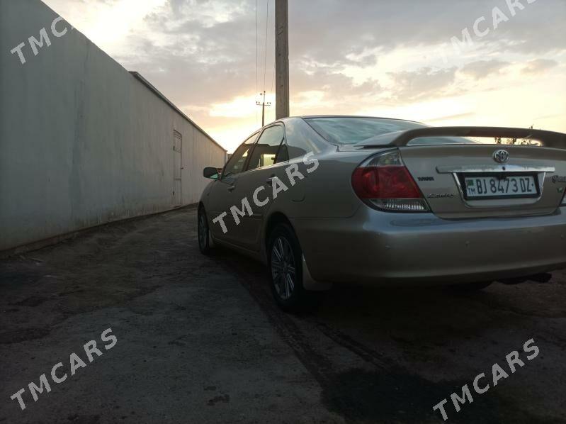 Toyota Camry 2004 - 170 000 TMT - Daşoguz - img 5