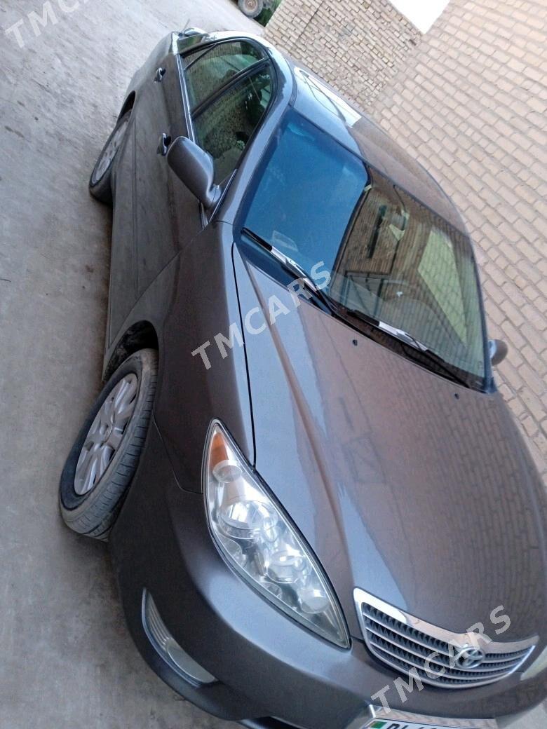 Toyota Camry 2004 - 115 000 TMT - Halaç - img 4