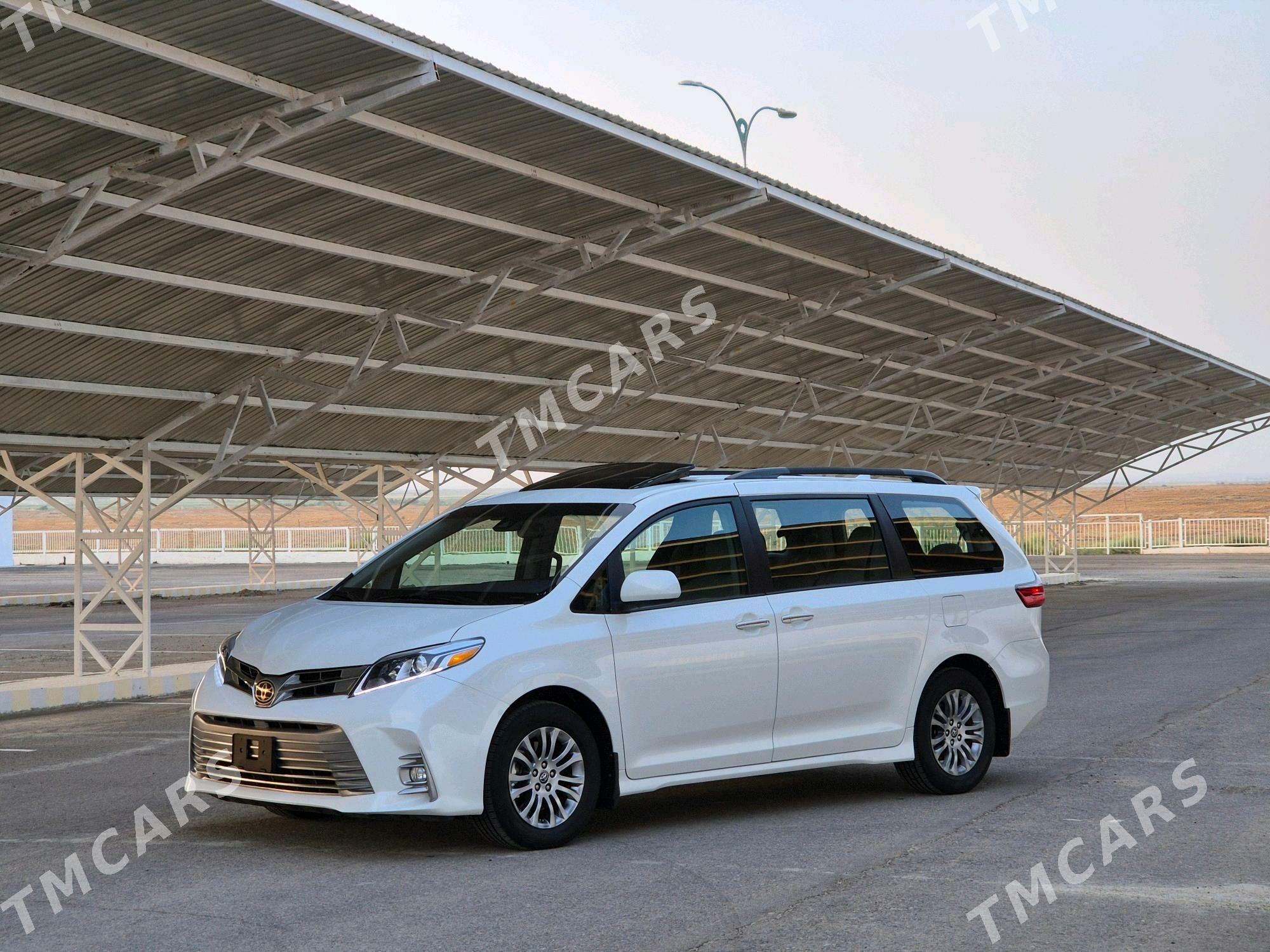 Toyota Sienna 2019 - 525 000 TMT - Aşgabat - img 9