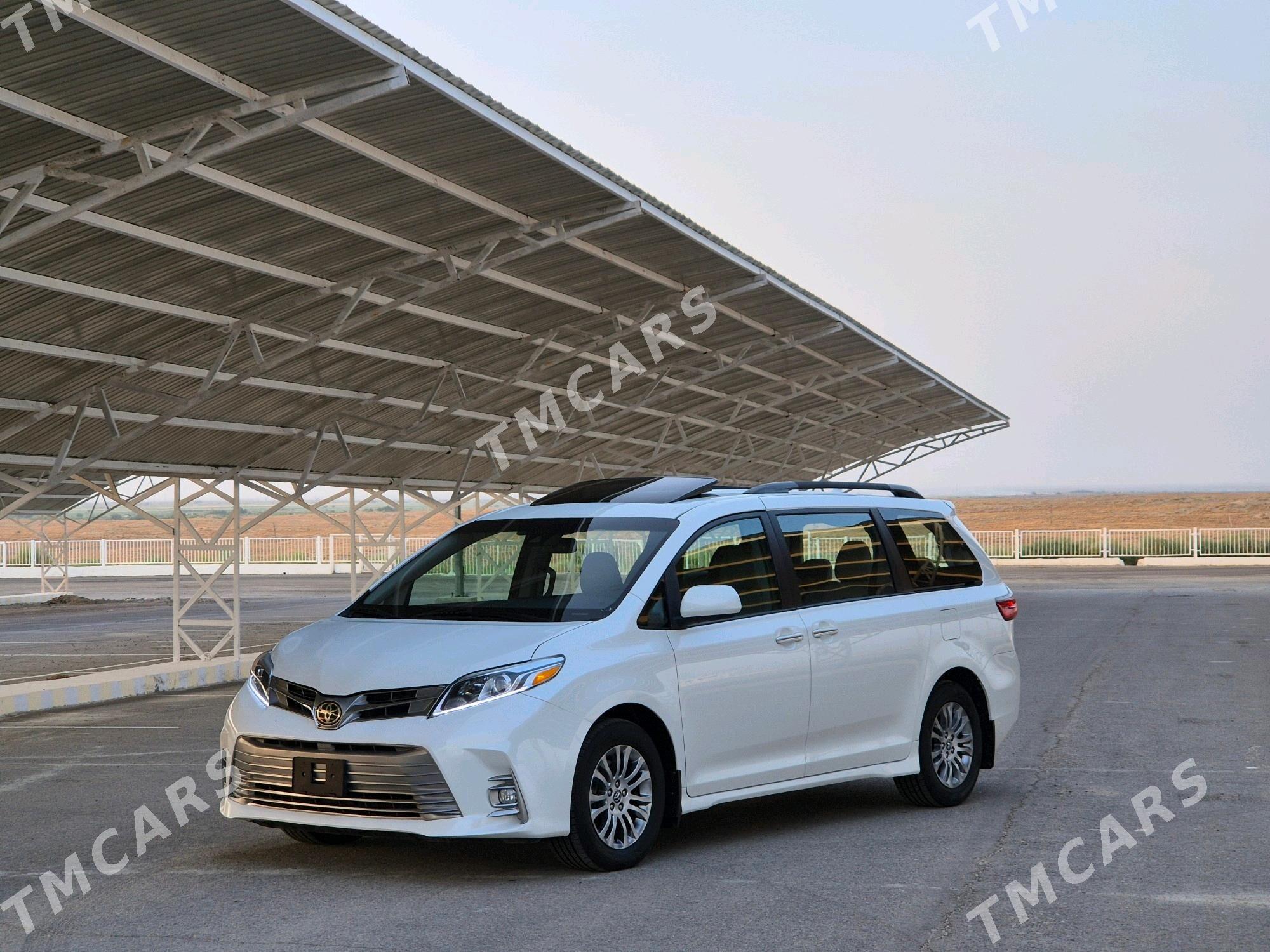 Toyota Sienna 2019 - 525 000 TMT - Aşgabat - img 10