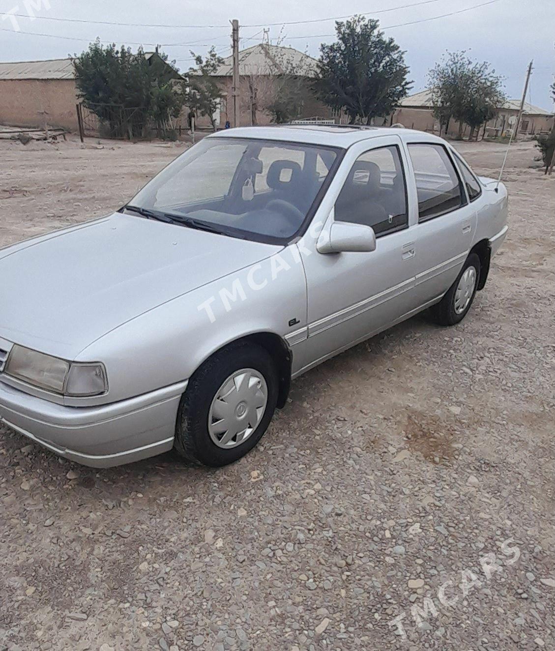 Opel Vectra 1992 - 36 000 TMT - Kaka - img 3