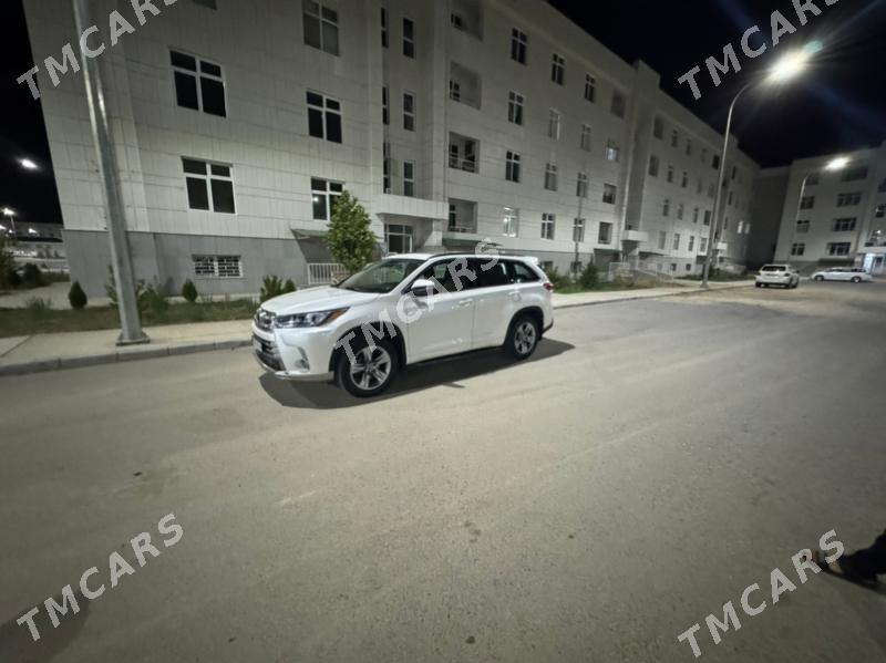 Toyota Highlander 2017 - 500 000 TMT - Гуртли - img 3