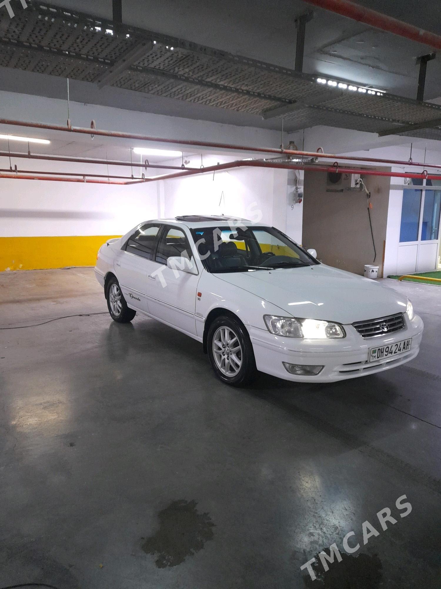 Toyota Camry 2001 - 159 000 TMT - 11 мкр - img 2