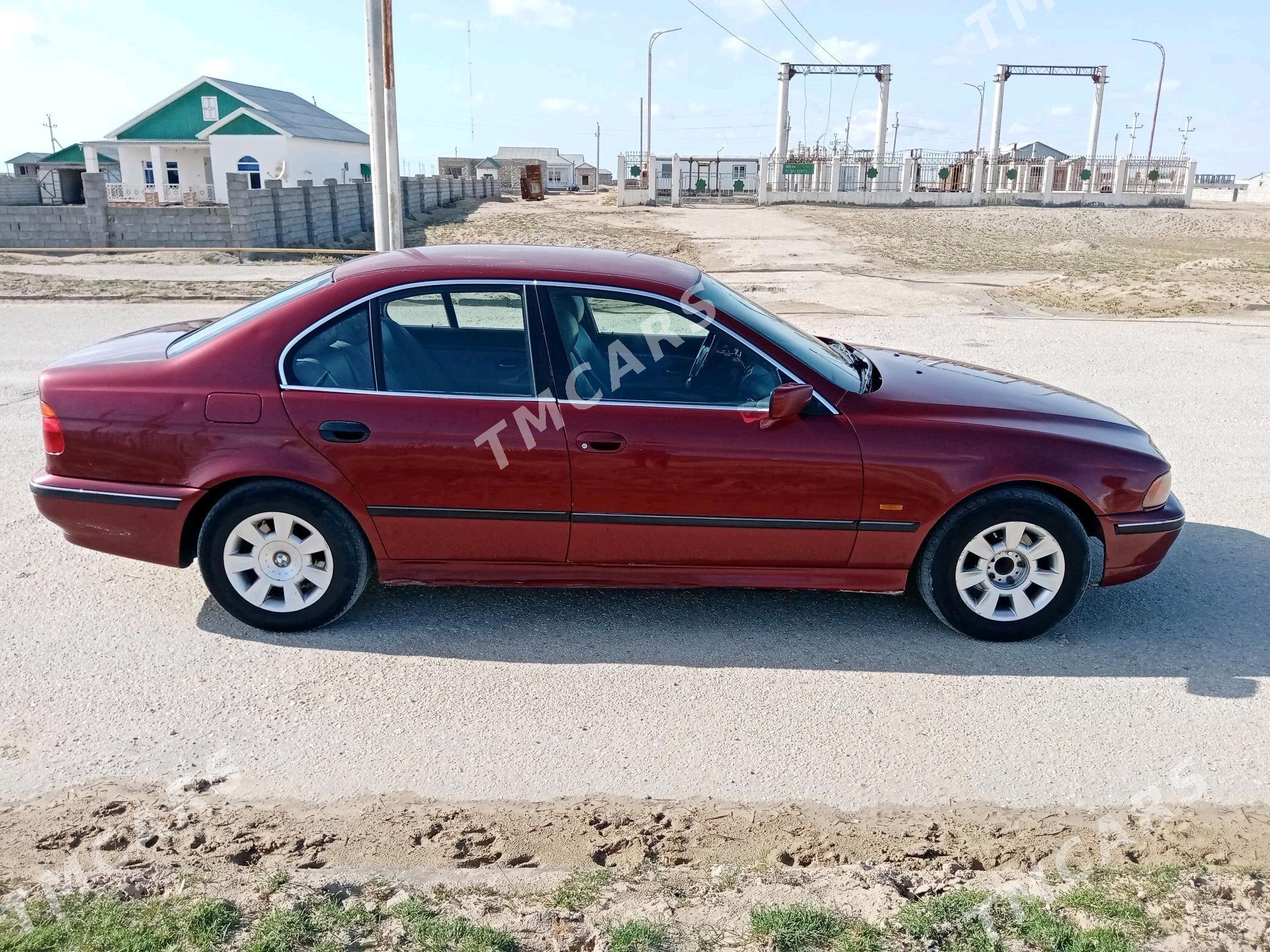 BMW 528 1996 - 60 000 TMT - Эсенгулы - img 8