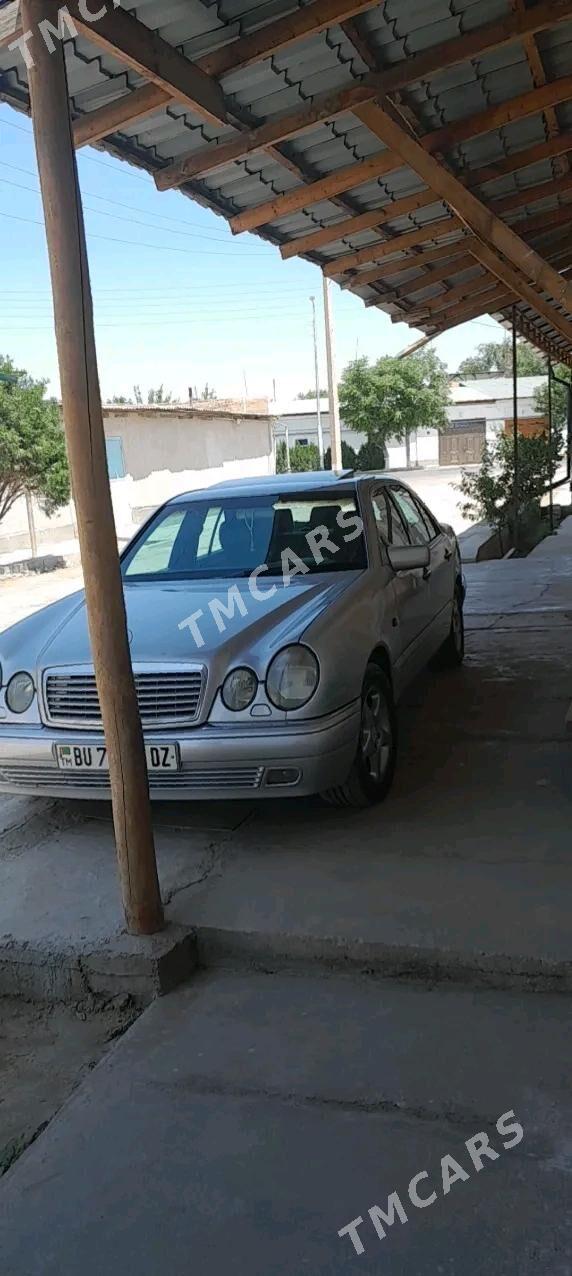 Mercedes-Benz E430 1998 - 60 000 TMT - Daşoguz - img 2