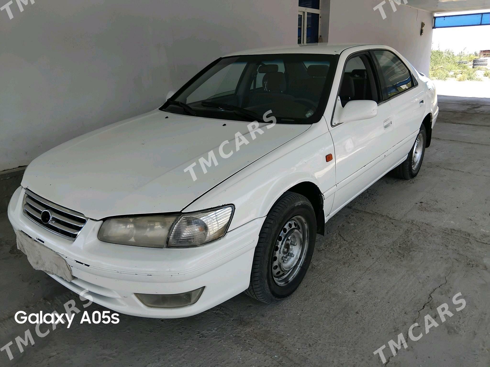 Toyota Camry 2001 - 100 000 TMT - Болдумсаз - img 4