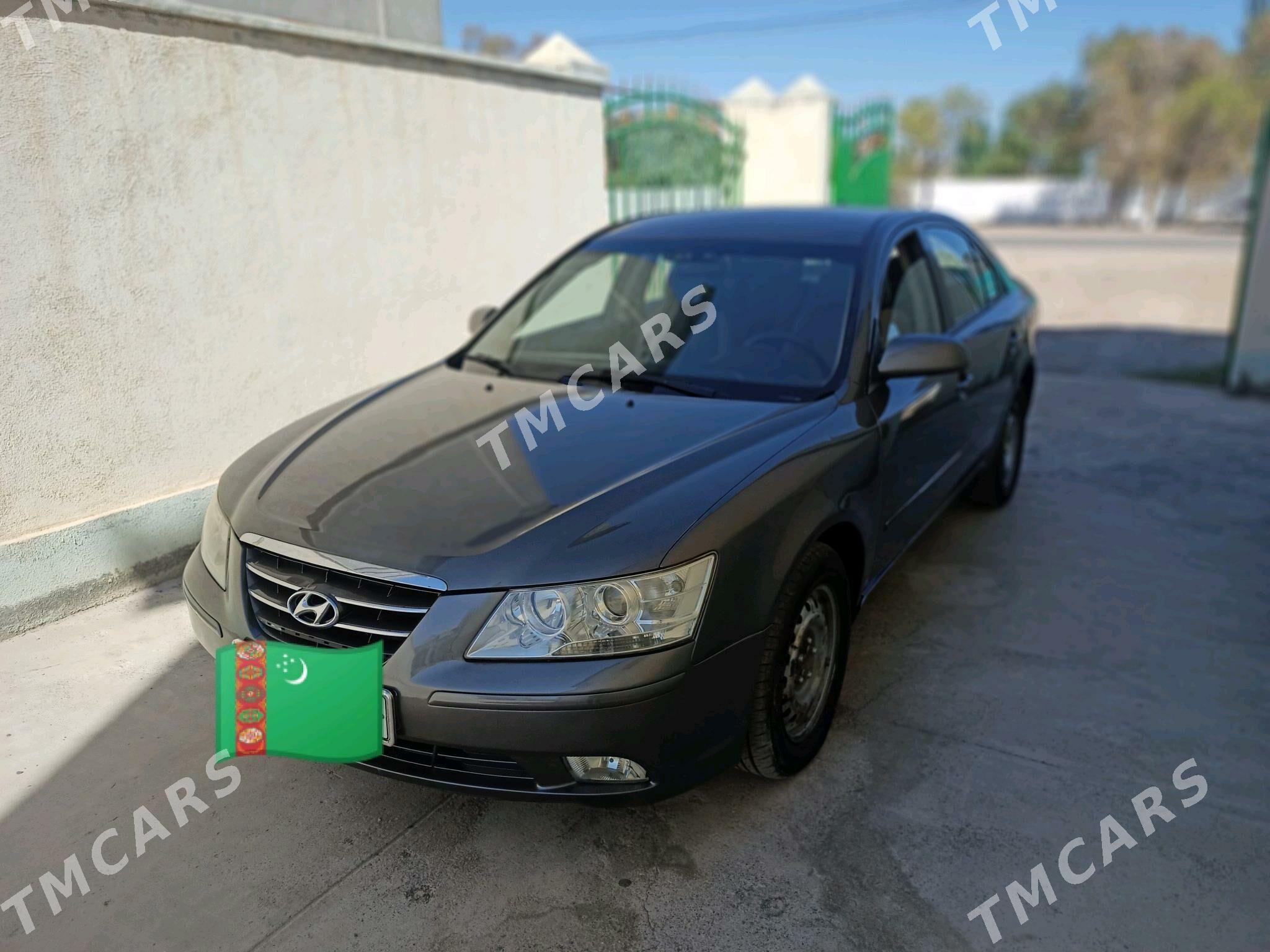 Hyundai Sonata 2009 - 110 000 TMT - Дашогуз - img 4