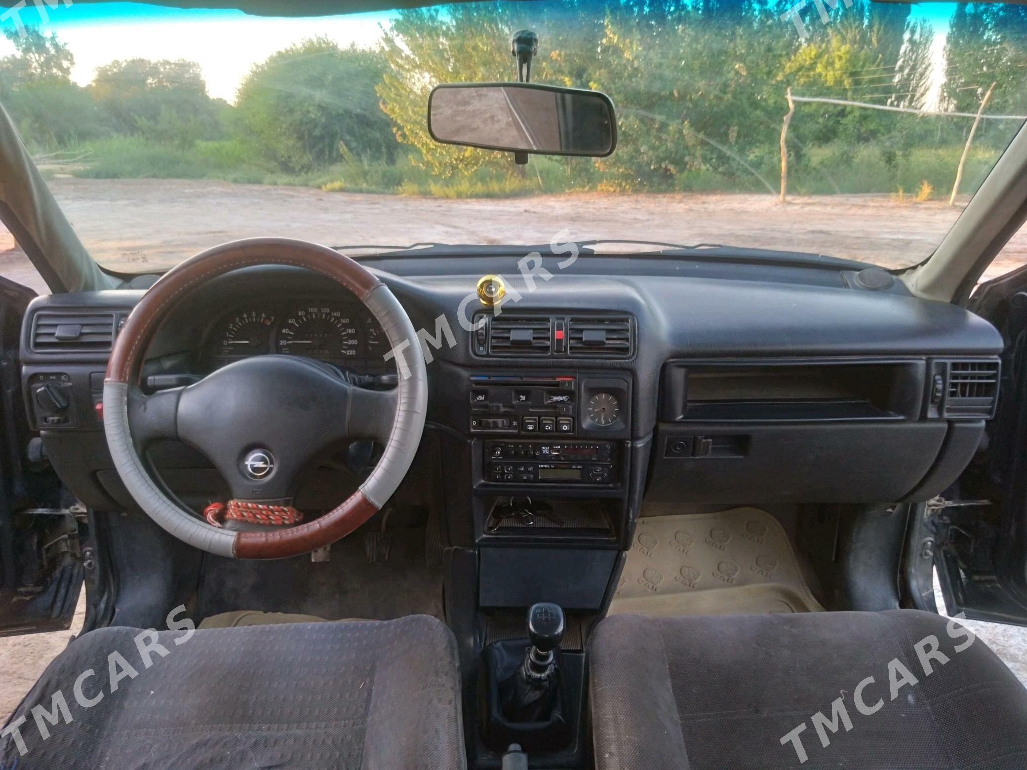 Opel Vectra 1992 - 27 000 TMT - Кёнеургенч - img 5