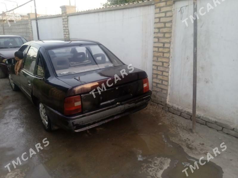 Opel Vectra 1991 - 14 000 TMT - Daşoguz - img 3