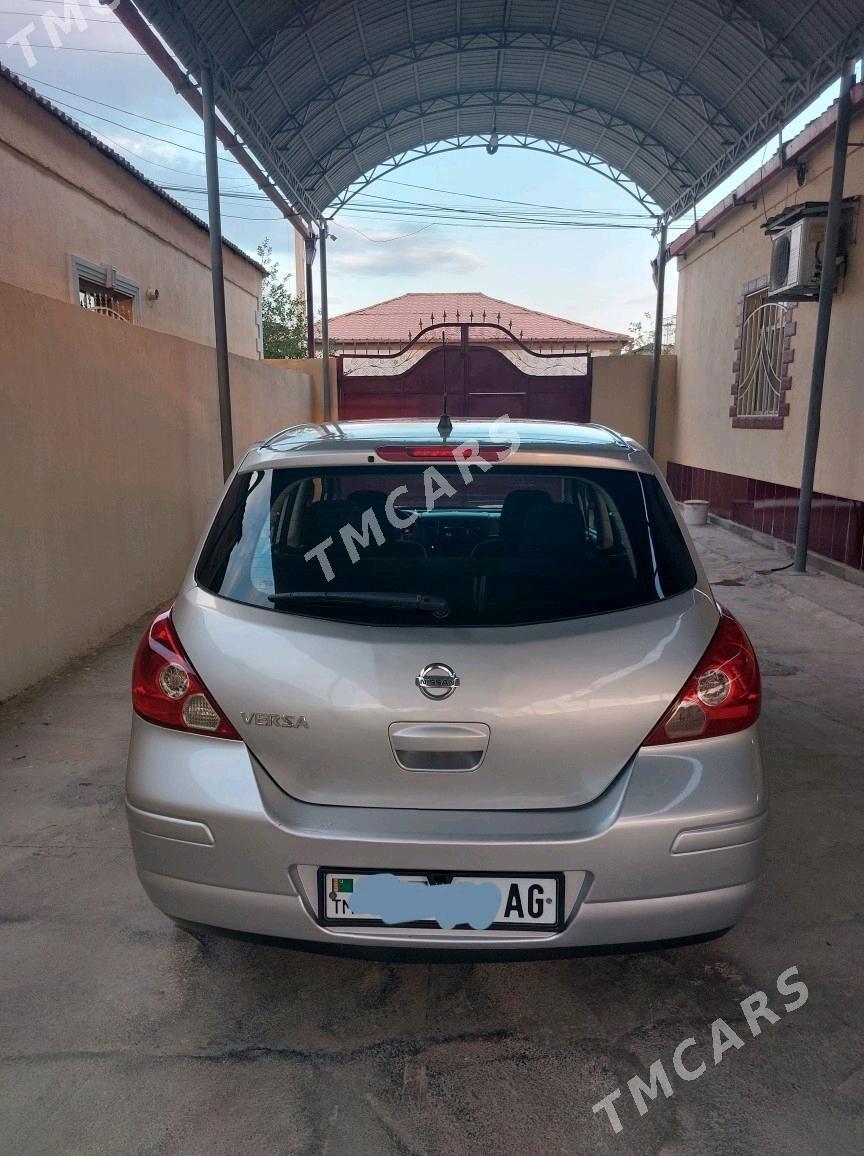 Nissan Versa 2011 - 105 000 TMT - Büzmeýin - img 5