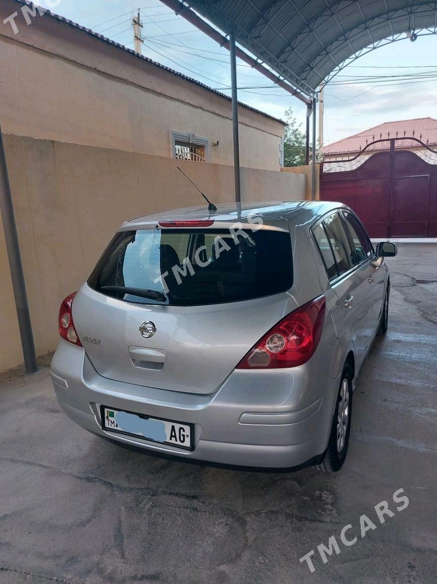 Nissan Versa 2011 - 105 000 TMT - Büzmeýin - img 4