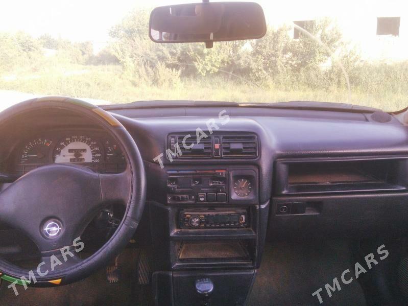 Opel Vectra 1993 - 25 000 TMT - Байрамали - img 3