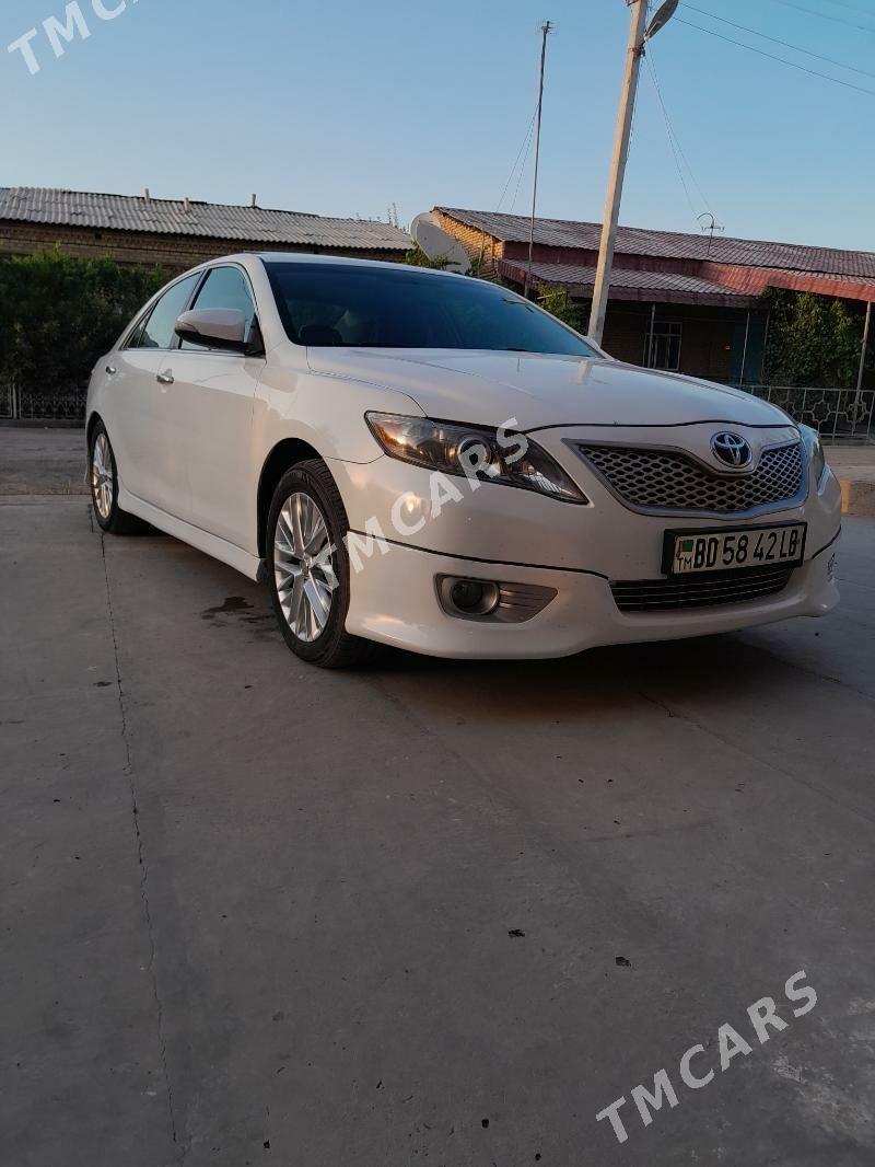 Toyota Camry 2010 - 170 000 TMT - Çärjew - img 3