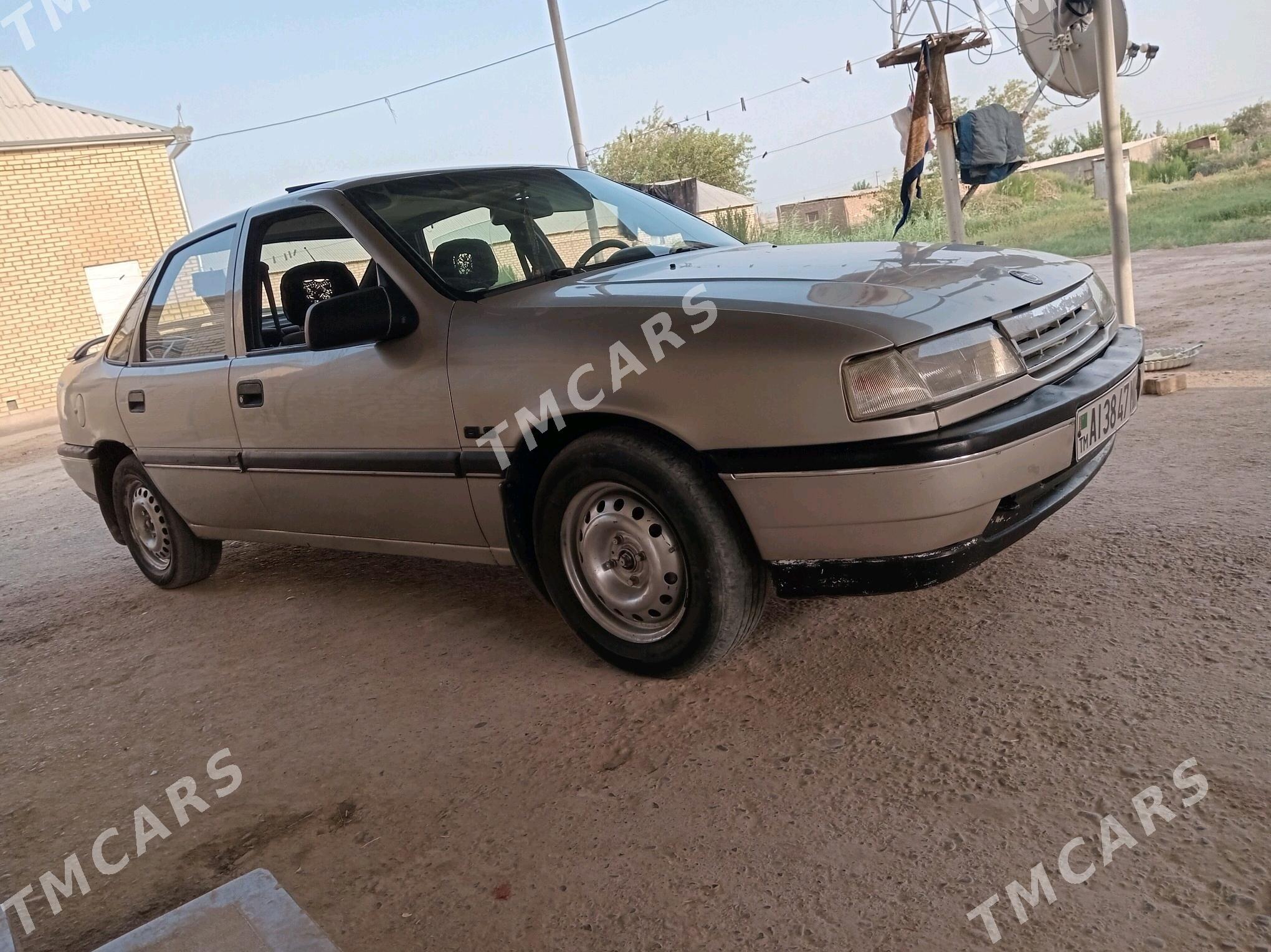 Opel Vectra 1990 - 30 000 TMT - Murgap - img 3