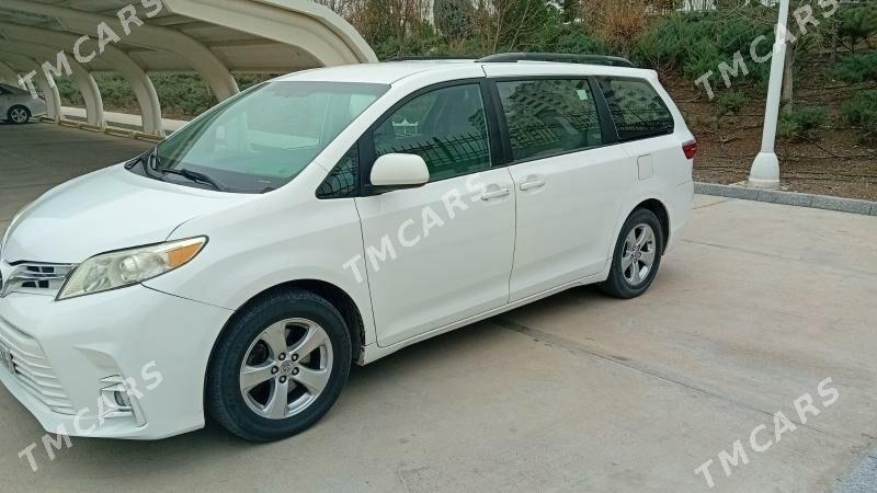 Toyota Sienna 2017 - 290 000 TMT - Aşgabat - img 5