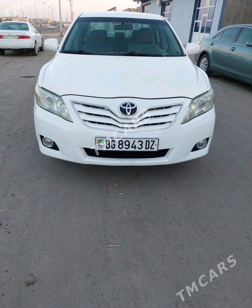 Toyota Camry 2010 - 158 000 TMT - Gubadag - img 4