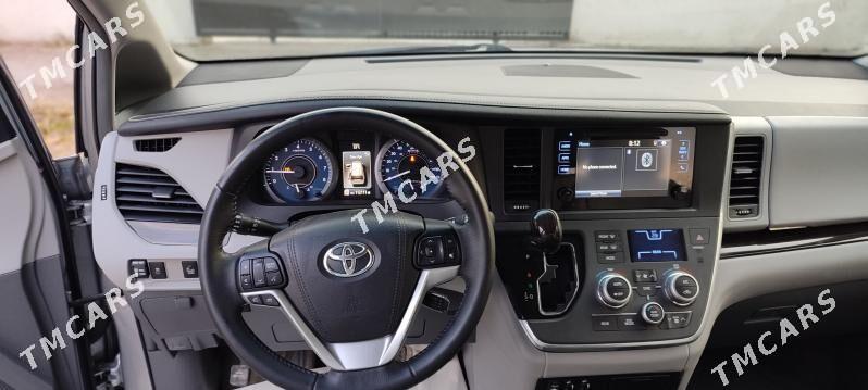 Toyota Sienna 2017 - 400 000 TMT - Мары - img 5