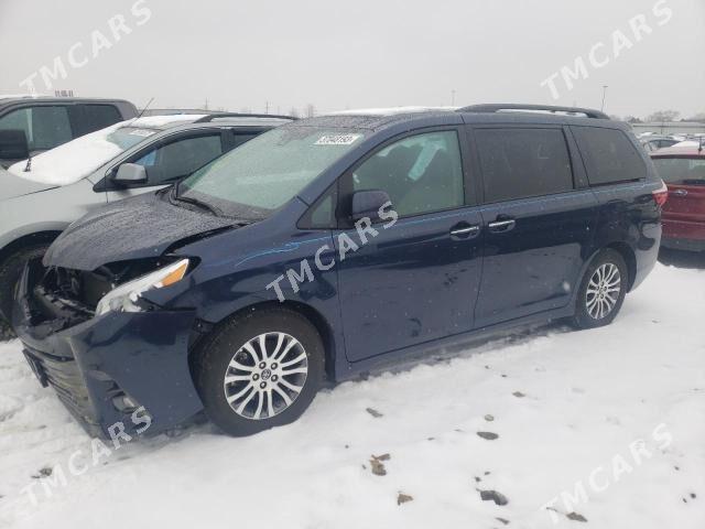 Toyota Sienna 2018 - 415 000 TMT - Бахарден - img 10