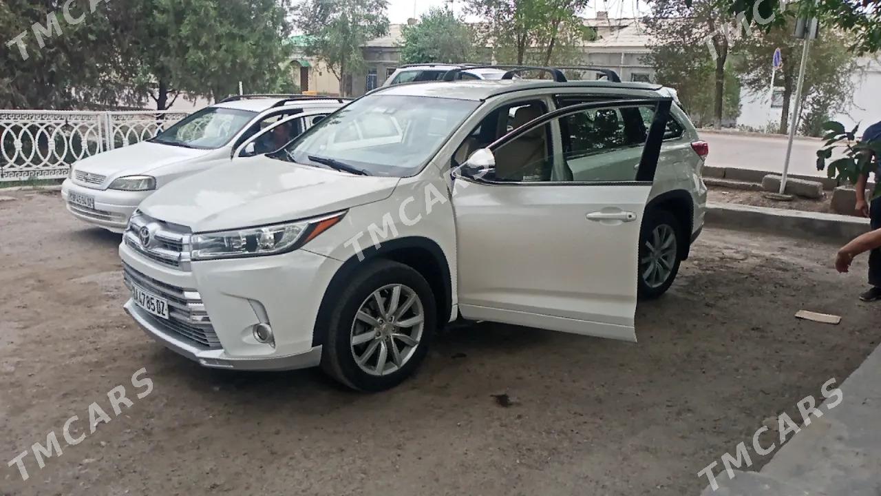 Toyota Highlander 2019 - 340 000 TMT - Daşoguz - img 5