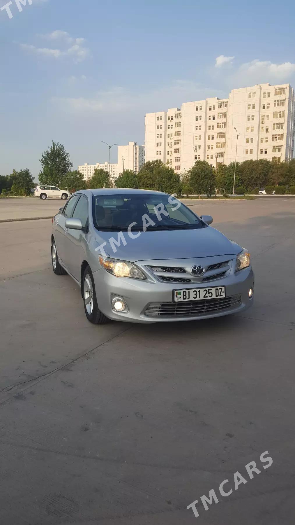 Toyota Corolla 2012 - 135 000 TMT - Дашогуз - img 4