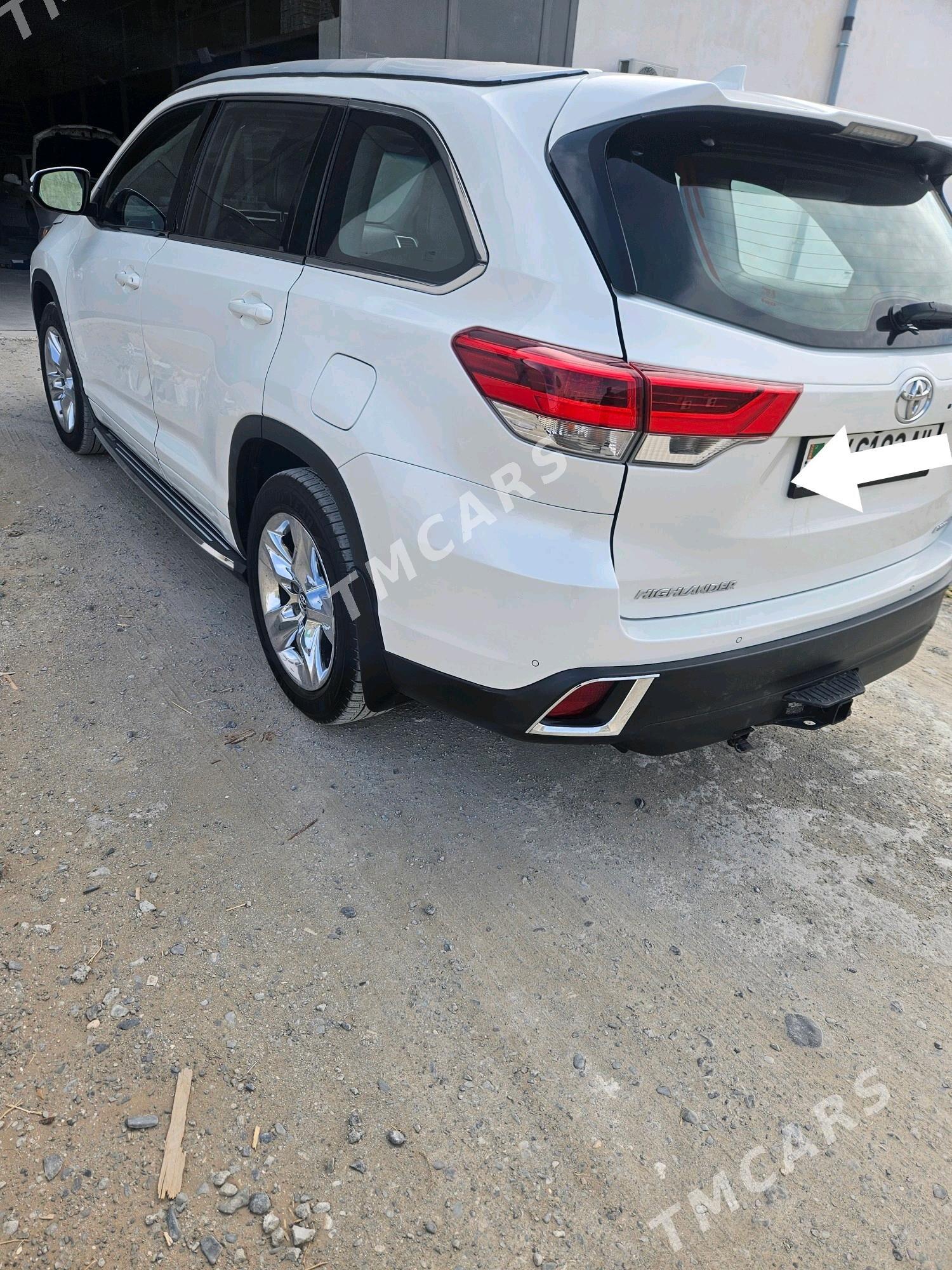 Toyota Highlander 2019 - 500 000 TMT - Aşgabat - img 6