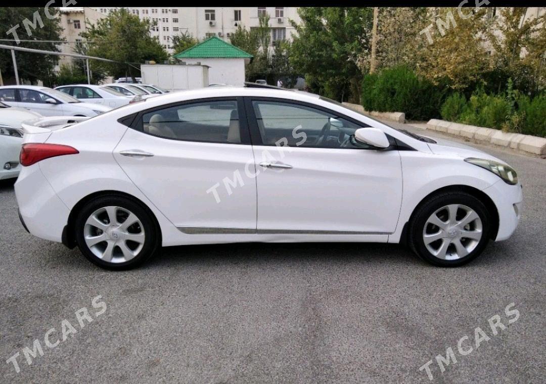 Hyundai Elantra 2013 - 175 000 TMT - Howdan "B" - img 6