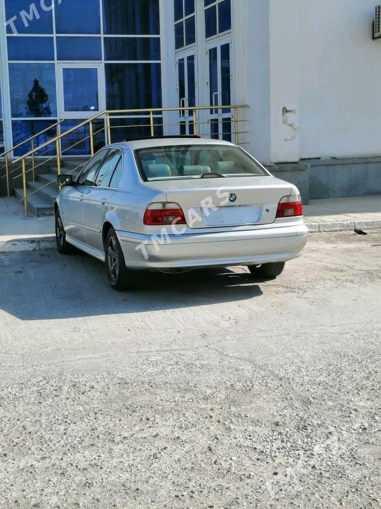 BMW E39 2001 - 90 000 TMT - Balkanabat - img 3