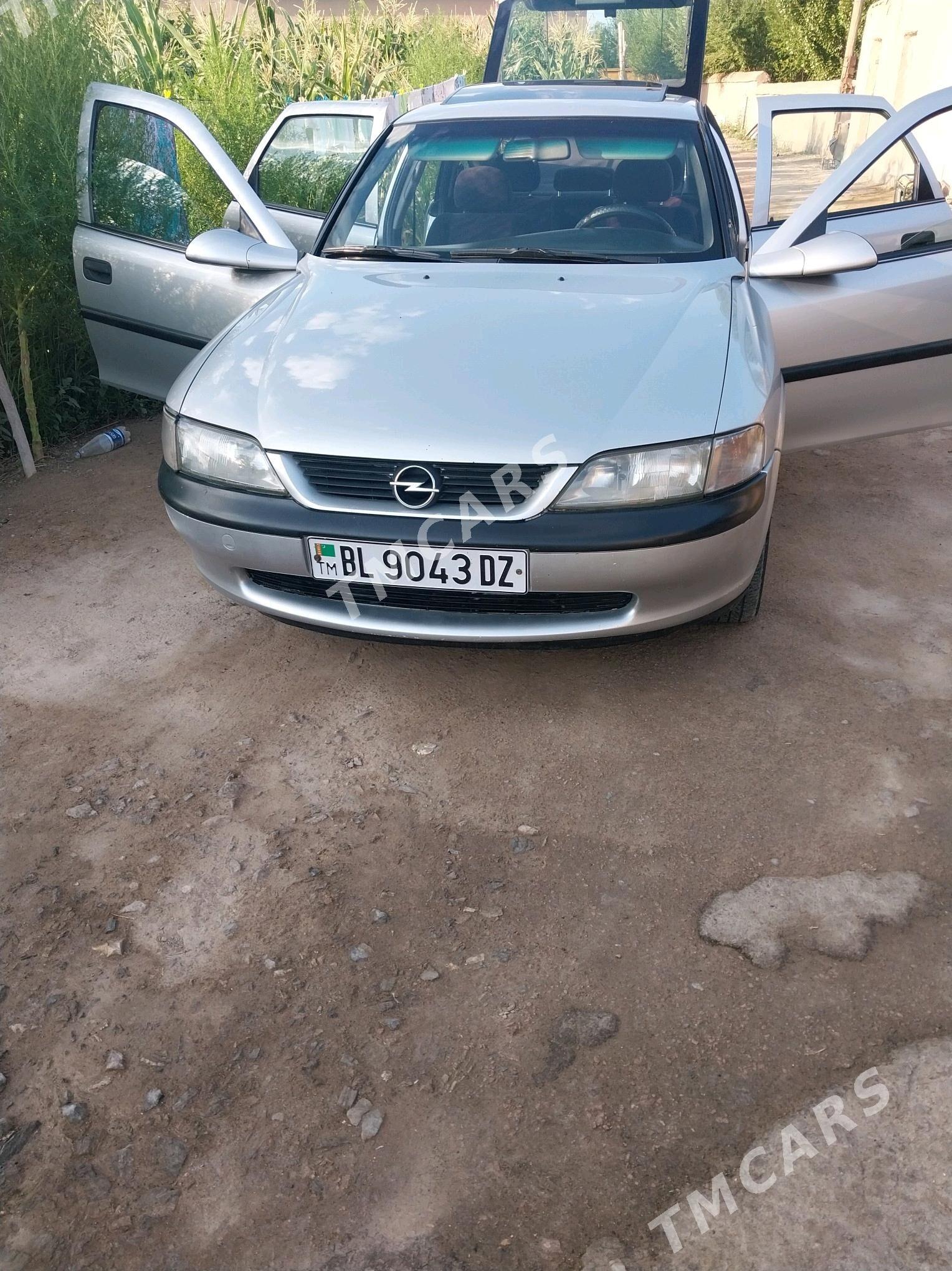 Opel Vectra 1998 - 45 000 TMT - Губадаг - img 2