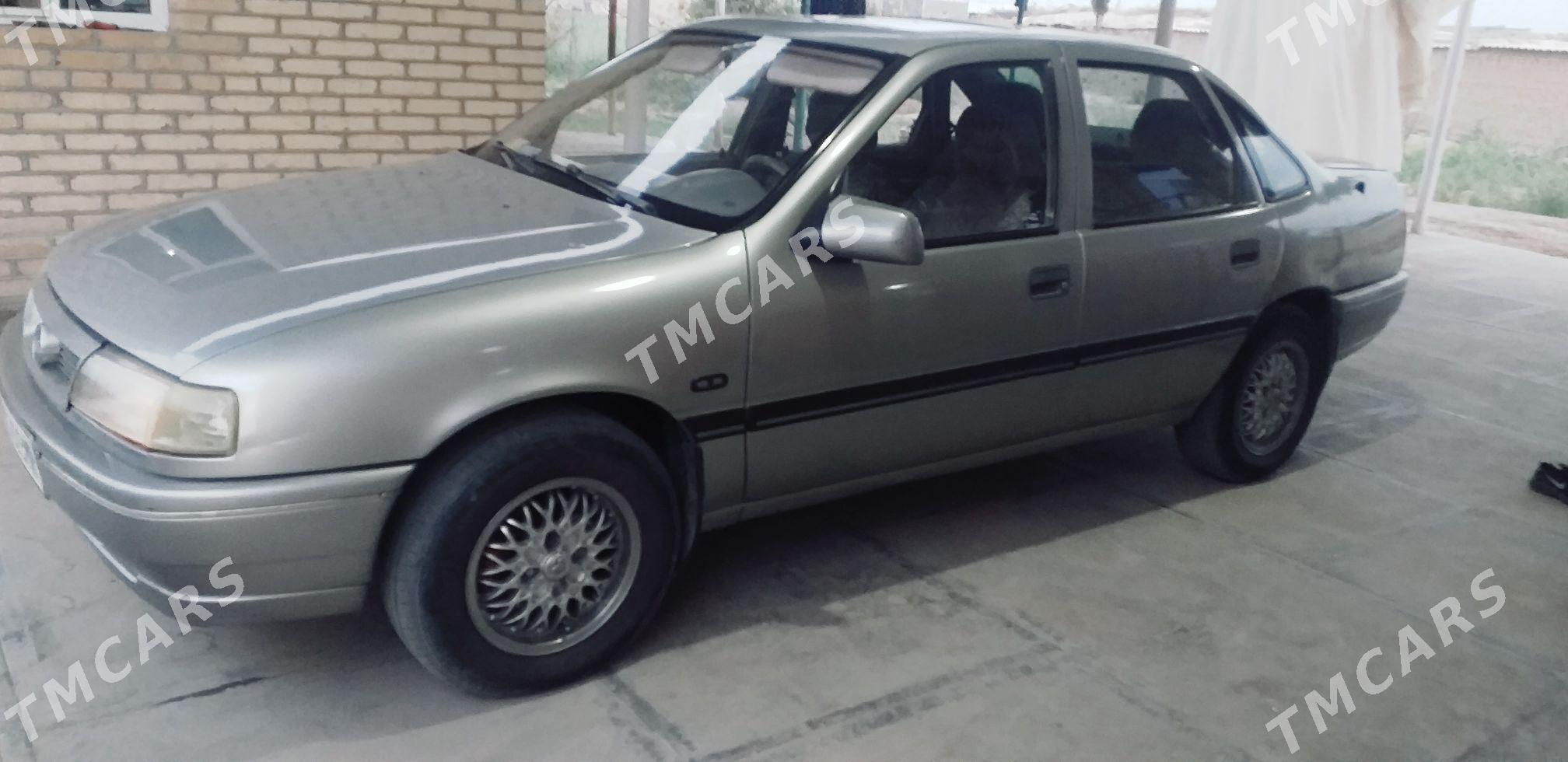 Opel Vectra 1990 - 30 000 TMT - Мары - img 5
