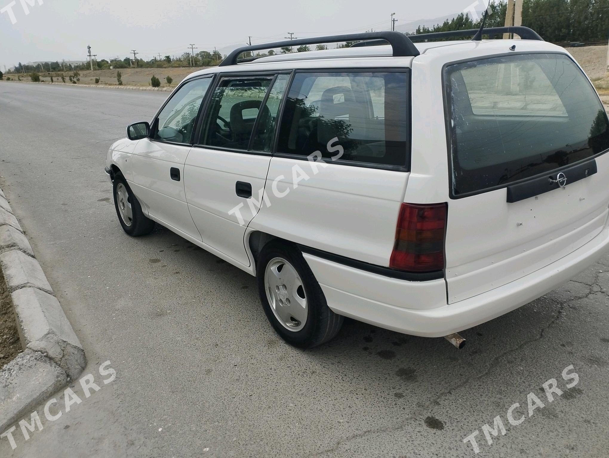 Opel Astra 1992 - 30 000 TMT - Bäherden - img 2